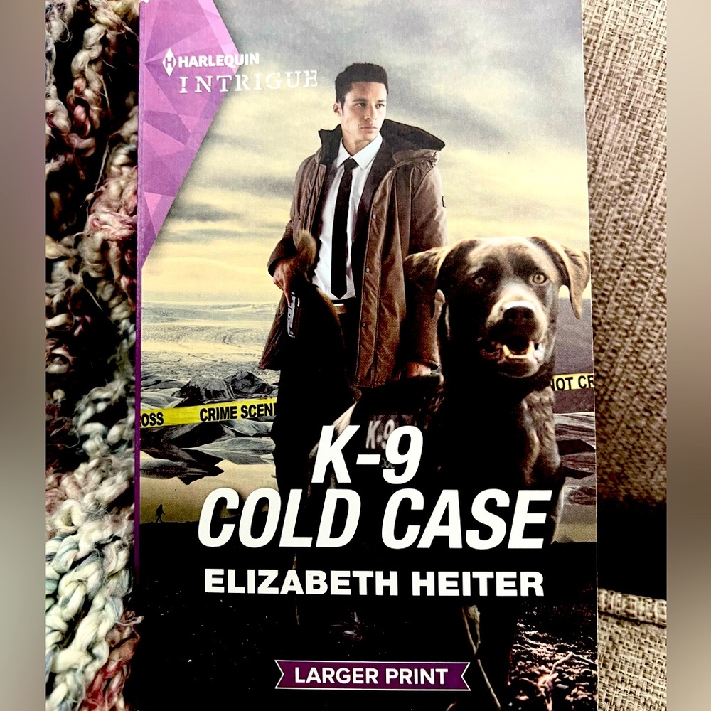 FREE! New Harlequin Intrigue K-9 Cold Case Book in LARGE PRINT - Snuggle Up! 🐶 - Picture 2 of 4